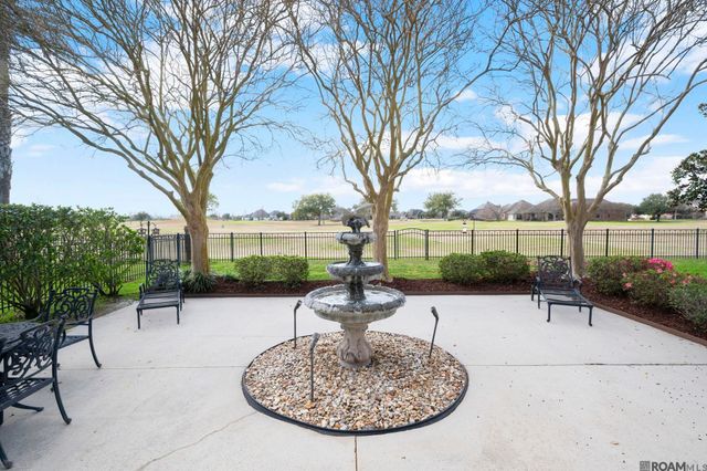 6191 Breeze Point Dr, Gonzales, LA 70737