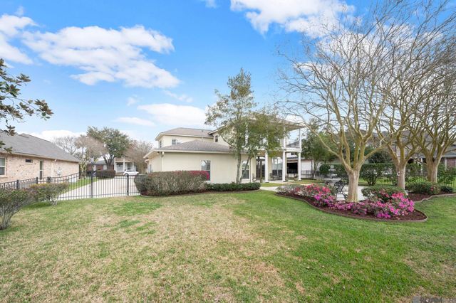 6191 Breeze Point Dr, Gonzales, LA 70737