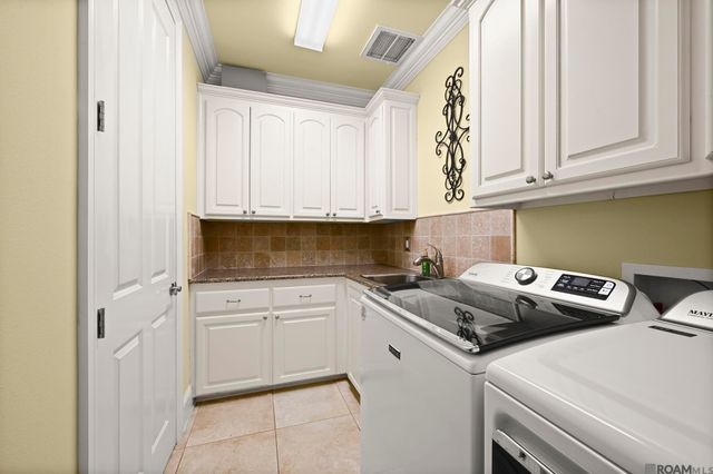 6191 Breeze Point Dr, Gonzales, LA 70737