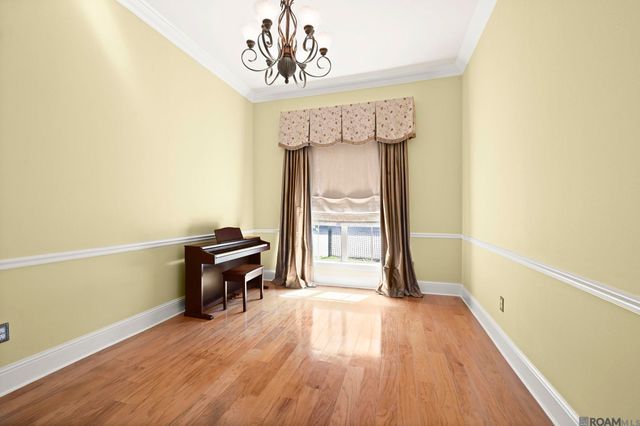 6191 Breeze Point Dr, Gonzales, LA 70737