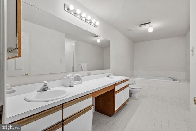 256 SYCAMORE CIR, Feasterville Trevose, PA 19053