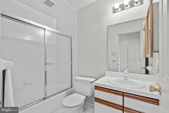 256 SYCAMORE CIR, Feasterville Trevose, PA 19053