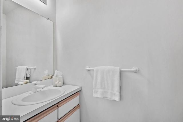 256 SYCAMORE CIR, Feasterville Trevose, PA 19053