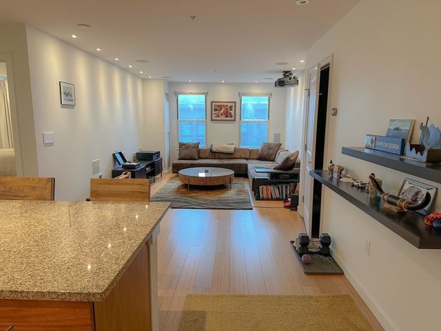 16 Miner 509, Boston, MA 02215