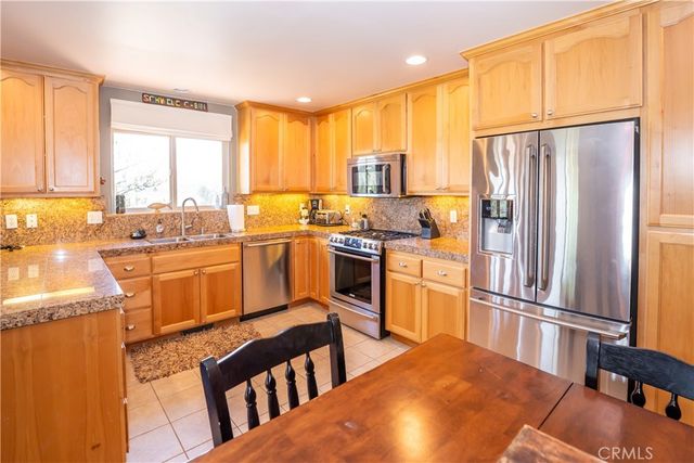 28244 Arbon Lane, Lake Arrowhead, CA 92352