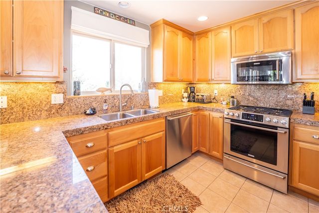 28244 Arbon Lane, Lake Arrowhead, CA 92352