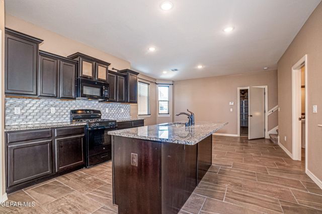 14420 Alyssa Marie, El Paso, TX 79938