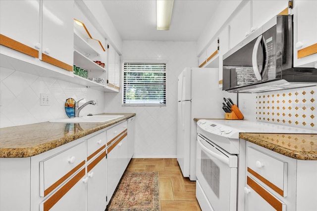 24540 HARBORVIEW ROAD A3, Punta Gorda, FL 33980