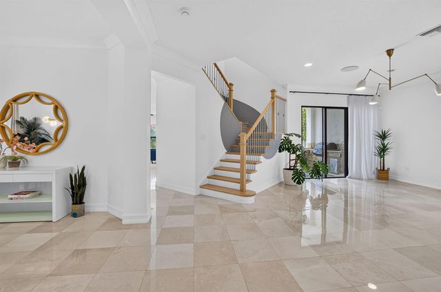 8991 Little Falls Way, Delray Beach, FL 33446