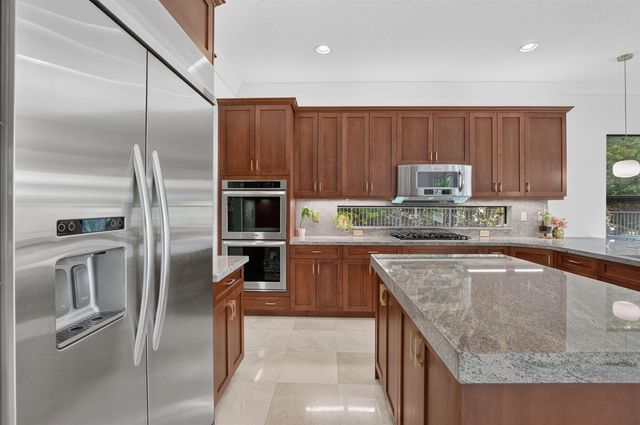 8991 Little Falls Way, Delray Beach, FL 33446