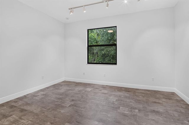 8991 Little Falls Way, Delray Beach, FL 33446