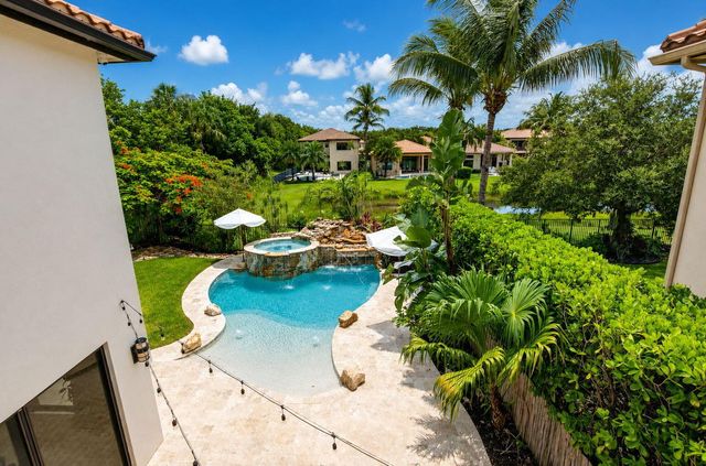 8991 Little Falls Way, Delray Beach, FL 33446
