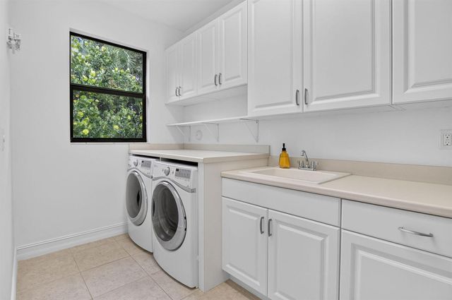 8991 Little Falls Way, Delray Beach, FL 33446