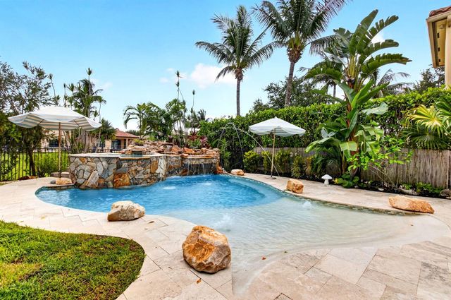 8991 Little Falls Way, Delray Beach, FL 33446