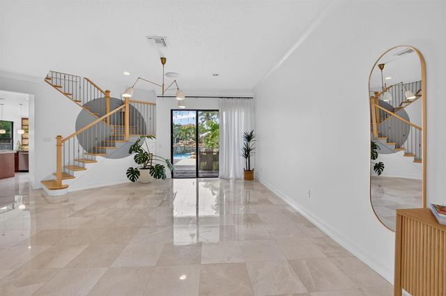 8991 Little Falls Way, Delray Beach, FL 33446