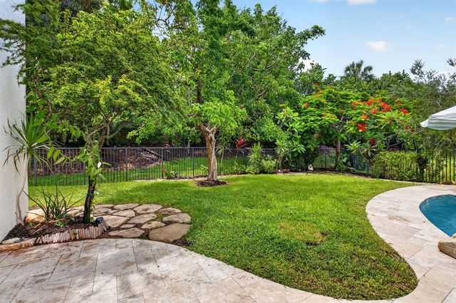 8991 Little Falls Way, Delray Beach, FL 33446