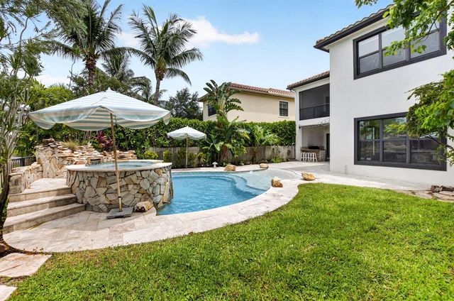 8991 Little Falls Way, Delray Beach, FL 33446