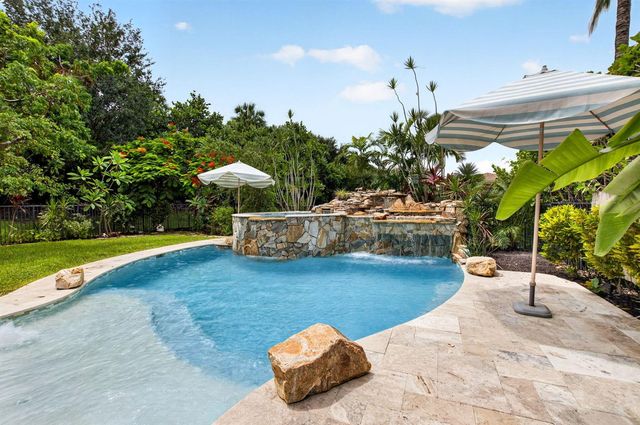 8991 Little Falls Way, Delray Beach, FL 33446