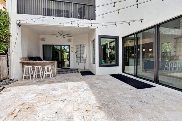 8991 Little Falls Way, Delray Beach, FL 33446