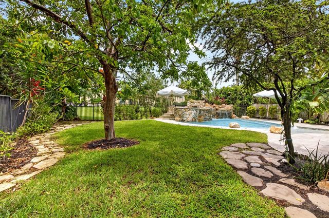 8991 Little Falls Way, Delray Beach, FL 33446
