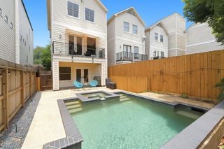 5507 Larkin Street, Houston, TX 77007