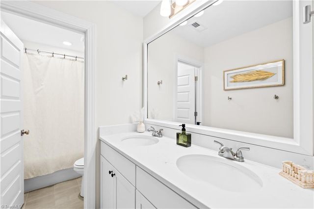 6224 Kershaw Meadows Road, Pfafftown, NC 27040