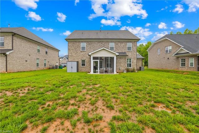 6224 Kershaw Meadows Road, Pfafftown, NC 27040