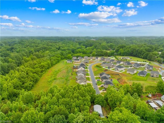 6224 Kershaw Meadows Road, Pfafftown, NC 27040