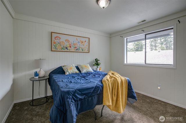 347 Harbor View Loop SE, Ocean Shores, WA 98569