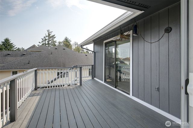 347 Harbor View Loop SE, Ocean Shores, WA 98569