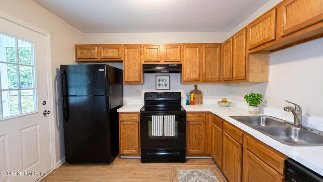 8826 INDIA Avenue, Jacksonville, FL 32216