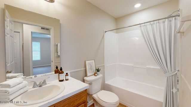 8826 INDIA Avenue, Jacksonville, FL 32216