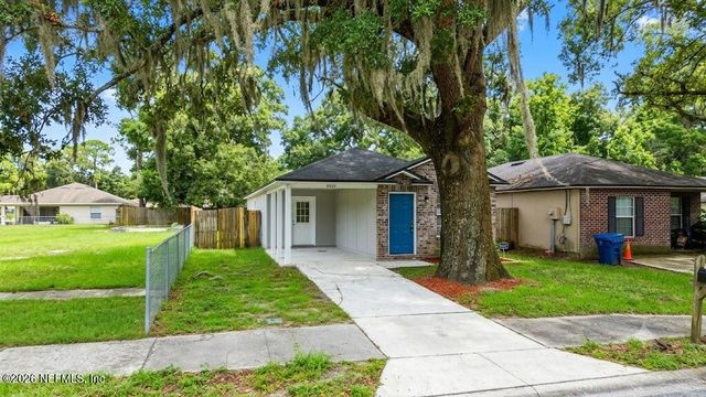8826 INDIA Avenue, Jacksonville, FL 32216