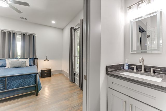 200 Olive Street, Lone Oak, TX 75453