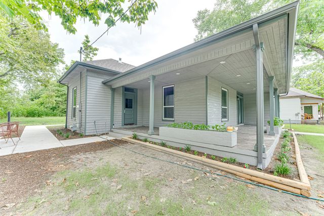 200 Olive Street, Lone Oak, TX 75453