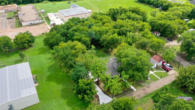 200 Olive Street, Lone Oak, TX 75453