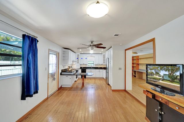 4817 SW 11th Court, Plantation, FL 33317