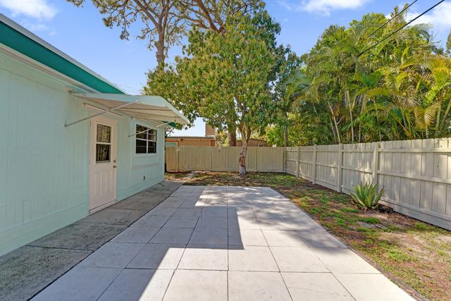 4817 SW 11th Court, Plantation, FL 33317