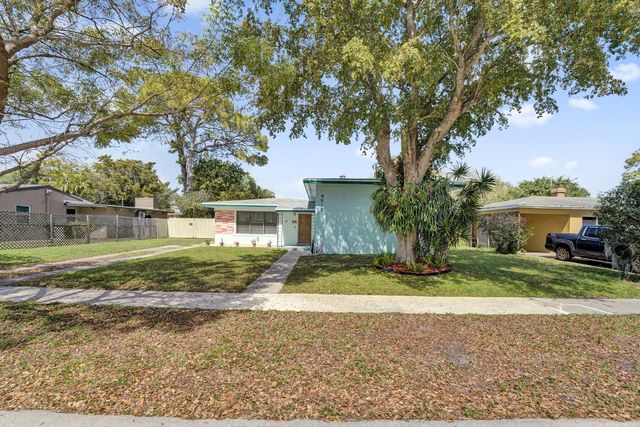 4817 SW 11th Court, Plantation, FL 33317