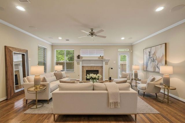 1121 Beall Landing Court, Houston, TX 77008