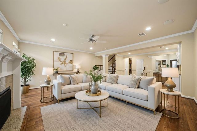 1121 Beall Landing Court, Houston, TX 77008