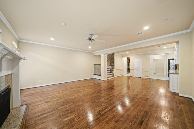 1121 Beall Landing Court, Houston, TX 77008