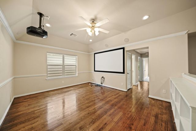 1121 Beall Landing Court, Houston, TX 77008