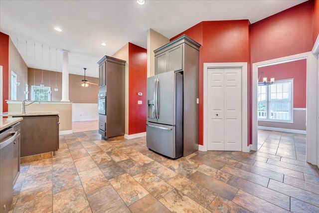 116 Dusty RD, Covington, VA 24426