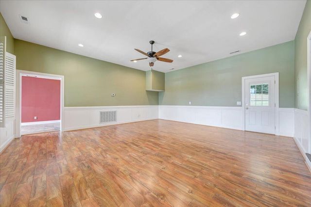 116 Dusty RD, Covington, VA 24426