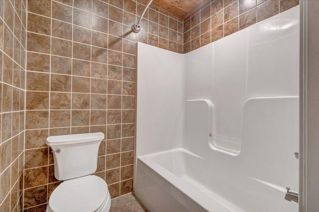 116 Dusty RD, Covington, VA 24426