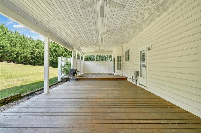 116 Dusty RD, Covington, VA 24426