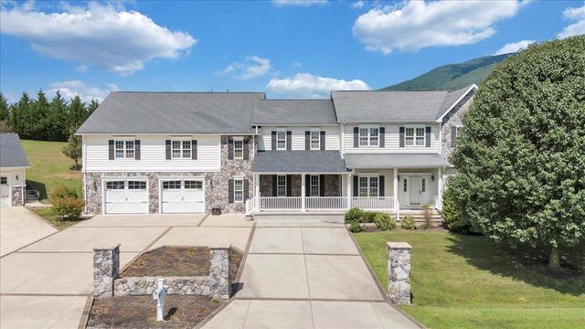 116 Dusty RD, Covington, VA 24426