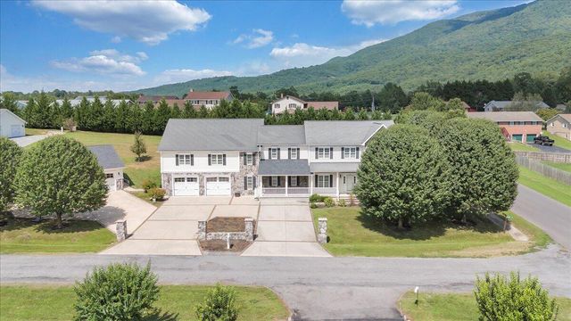 116 Dusty RD, Covington, VA 24426