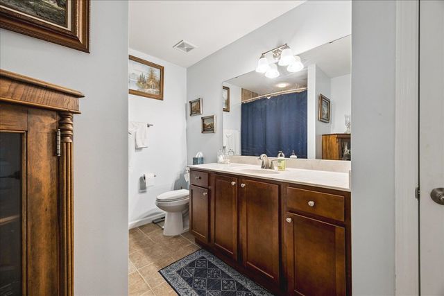 1668 W SOUTHFIELD CIR, Memphis, TN 38016